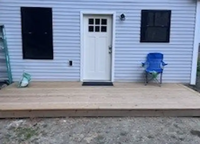 Property at 326 Forest Ave, Bangor, ME, 04401, 1 bed, 1 bath, [object Object]