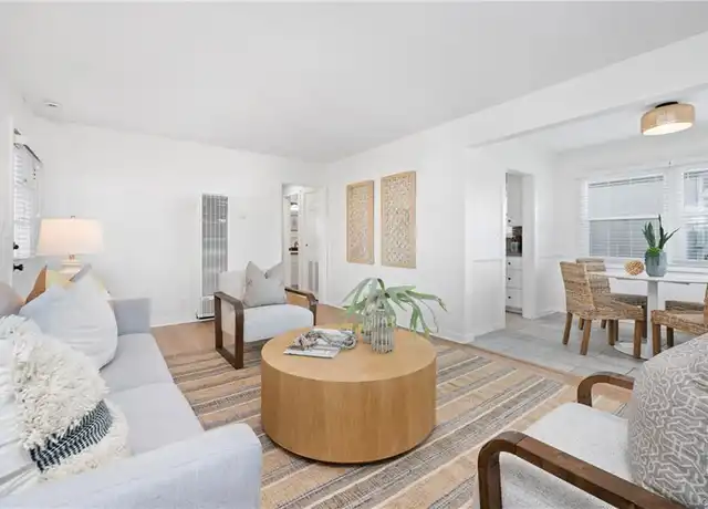 Property at 502 36th St, Newport Beach, CA, 92663, 2 beds, 1 bath, [object Object]