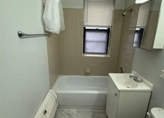 Property at 7546 S Stewart Ave Unit 2B, Chicago, IL, 60620, 1 bed, 1 bath, [object Object]