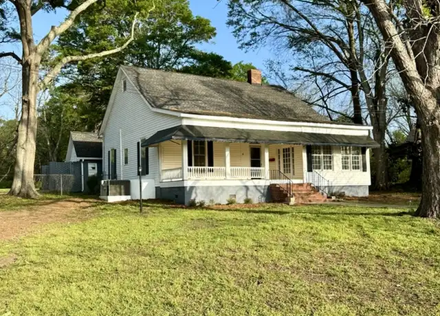 Property at 30 Depot St, Molena, GA, 30258, 4 beds, 2 baths, [object Object]