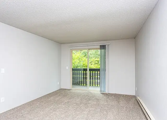 Photo of 3815 NE 4th St, Renton, WA 98056
