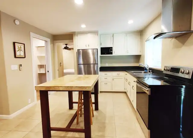 Property at 958 Holoholo St Unit C, Kailua, HI, 96734, 1 bed, 1 bath, [object Object]