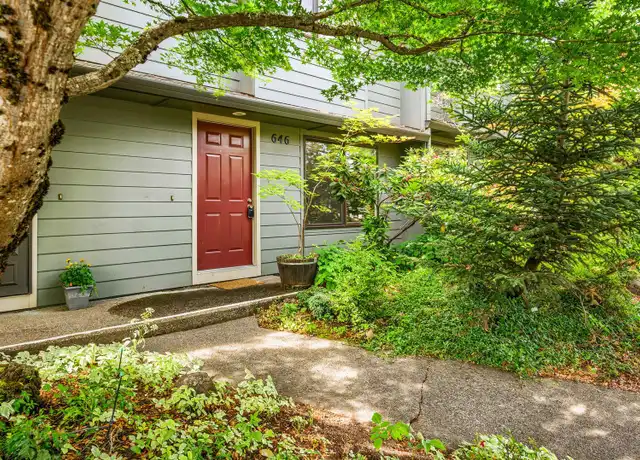 Property at 646 E Main St, Ashland, OR, 97520, 2 beds, 1.5 baths, [object Object]