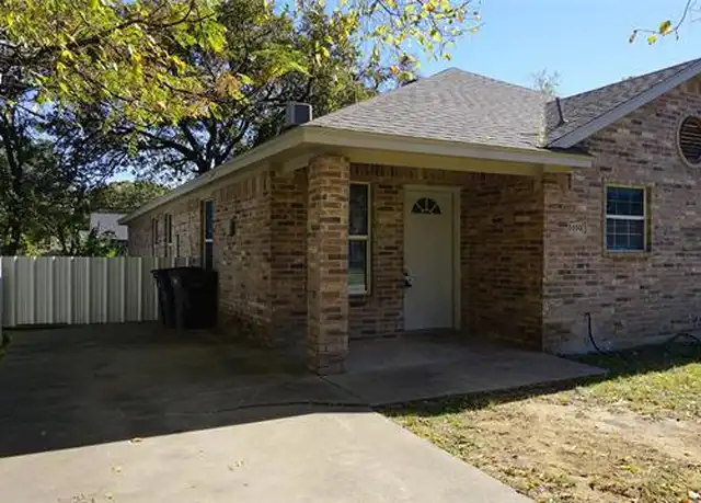 Property at 5105 Flamingo Rd Unit 5105, Fort Worth, TX, 76119, 3 beds, 2 baths, [object Object]