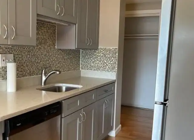 Property at 31 Jones Ter #5, Stoughton, MA, 02072, 2 beds, 1 bath, [object Object]