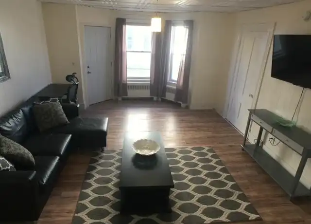 Property at 282 Summer St, Manchester, NH, 03103, 1 bed, 1 bath, [object Object]