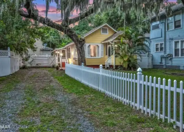 Property at 611 Seaman Pl, Daytona Beach, FL, 32114, 2 beds, 1 bath, [object Object]
