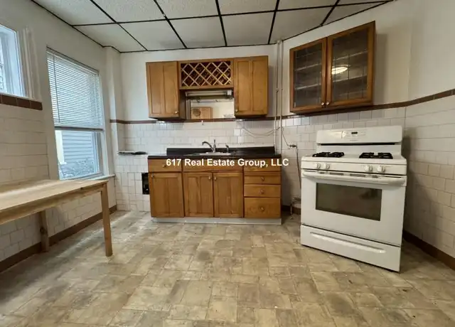 Property at 38 Hanson St, Somerville, MA, 02143, 4 beds, 1 bath, [object Object]
