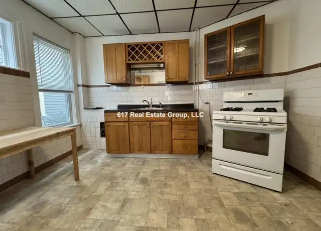 Property at 38 Hanson St, Somerville, MA, 02143, 4 beds, 1 bath, [object Object]