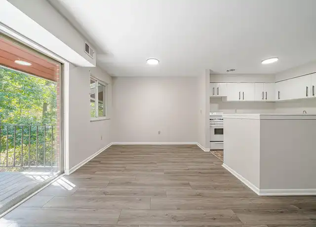 Property at Brooklane Manor Apartments - 100 Brooklane Dr, Greensburg, PA, 15601, 1-2 bed, 1 bath, [object Object]