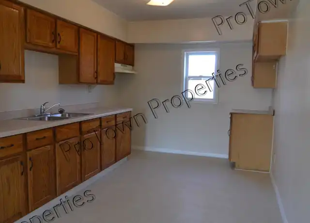 Property at 117 Edison Rd, Joliet, IL, 60433, 2 beds, 1 bath, [object Object]