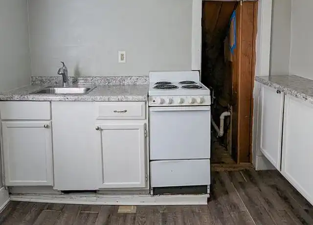 Property at 2405 W Jackson St Unit 2, Muncie, IN, 47303, 0 beds, 1 bath, [object Object]