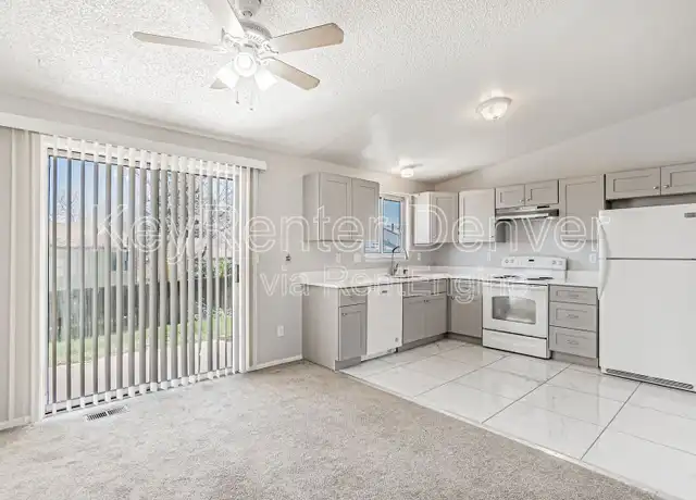 Property at 19125 E Oberlin Dr, Aurora, CO, 80013, 3 beds, 2 baths, [object Object]