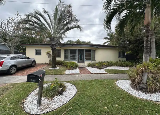 Property at 1000 W Las Olas Blvd, Fort Lauderdale, FL, 33312, 4 beds, 2 baths, [object Object]