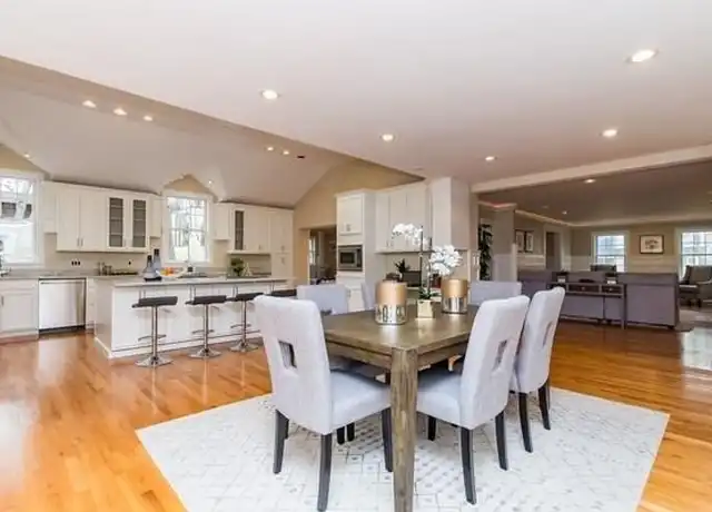 Property at 29 Gammons Rd Unit Furnished, Waban, MA, 02468, 5 beds, 3.5 baths, [object Object]