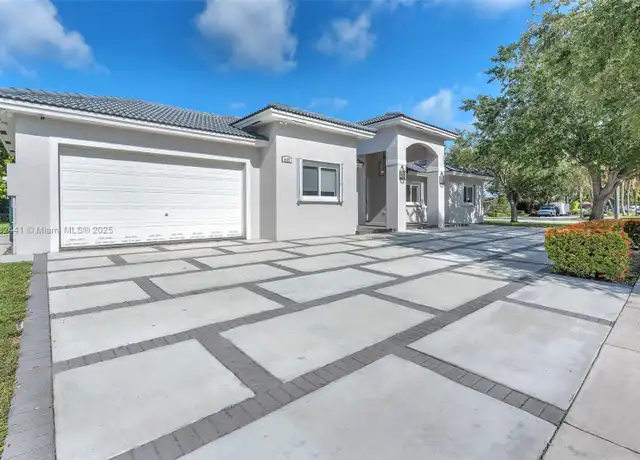 Property at 6402 SW 93rd Pl Unit 6402, Miami, FL, 33173, 5 beds, 4 baths, [object Object]