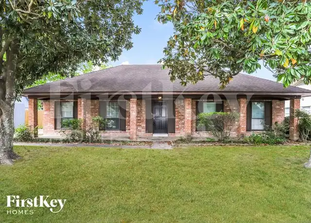 Property at 15010 Chaseridge Dr, Missouri City, TX, 77489, 4 beds, 2 baths, [object Object]