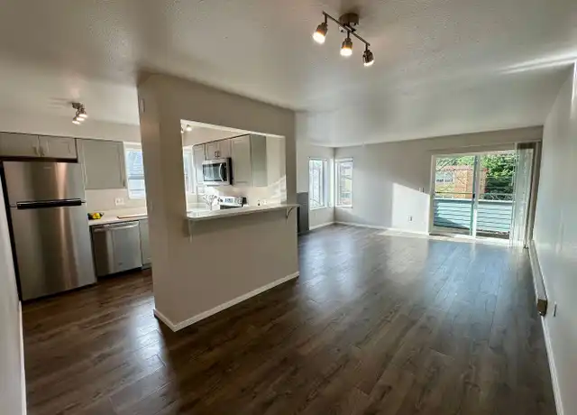 Property at 1712 Boylston Ave Unit 202, Seattle, WA, 98122, 2 beds, 1 bath, [object Object]
