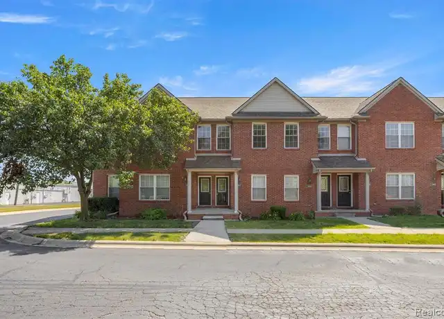 Property at 13017 Turnberry Ct, Southgate, MI, 48195, 2 beds, 2 baths, [object Object]