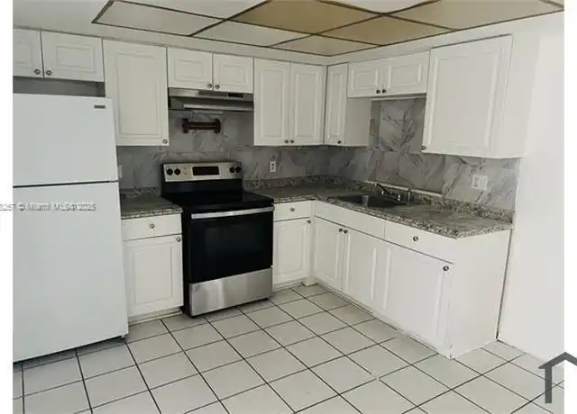 Property at 6237 Polk St Unit 2, Hollywood, FL, 33024, 3 beds, 2 baths, [object Object]