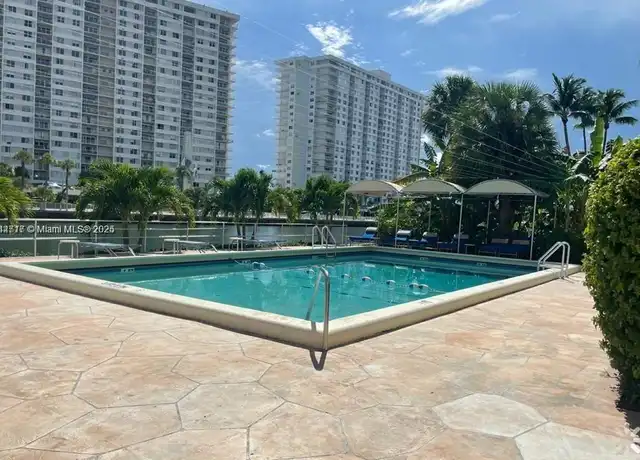 Property at 220 Kings Point Dr #105, Sunny Isles Beach, FL, 33160, 1 bed, 1 bath, [object Object]