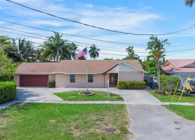 Property at 2917 McKinley St, Hollywood, FL, 33020, 3 beds, 2 baths, [object Object]