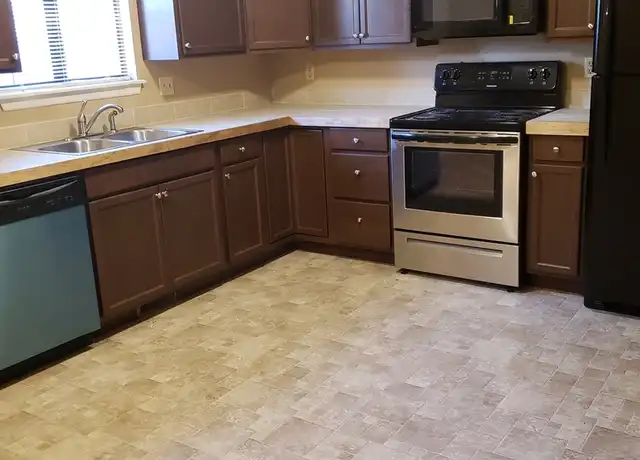 Property at 200 Saint Clair Ave Unit 200-StclA, Longmont, CO, 80504, 2 beds, 1.5 baths, [object Object]