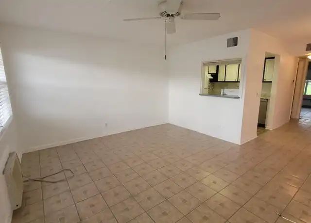 Property at 122 Hastings H Unit H, West Palm Beach, FL, 33417, 1 bed, 1 bath, [object Object]