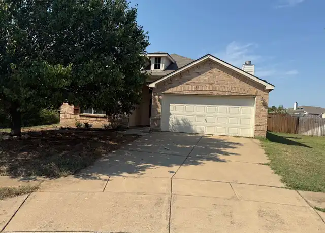 Property at 8624 Prairie Wind Trl, Fort Worth, TX, 76134, 4 beds, 2 baths, [object Object]