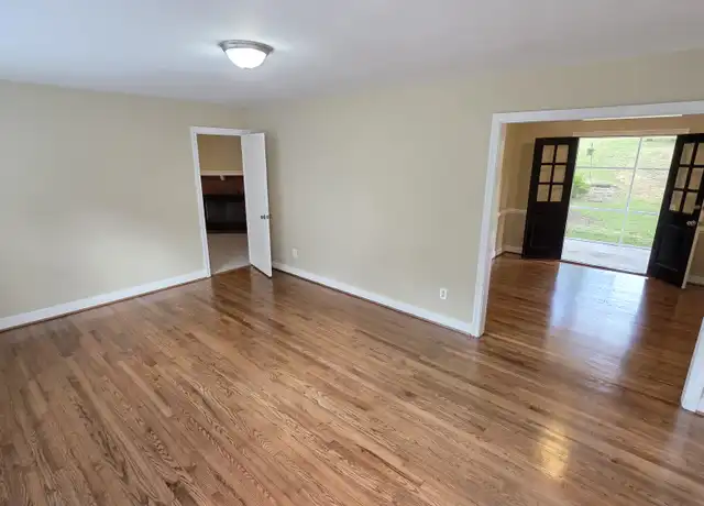 Property at 404 Keats Rd, Henrico, VA, 23229, 3 beds, 2 baths, [object Object]