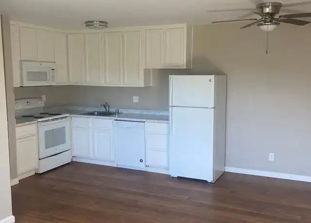 Property at 2080 W La Loma Dr, Rancho Cordova, CA, 95670, 1 bed, 1 bath, [object Object]