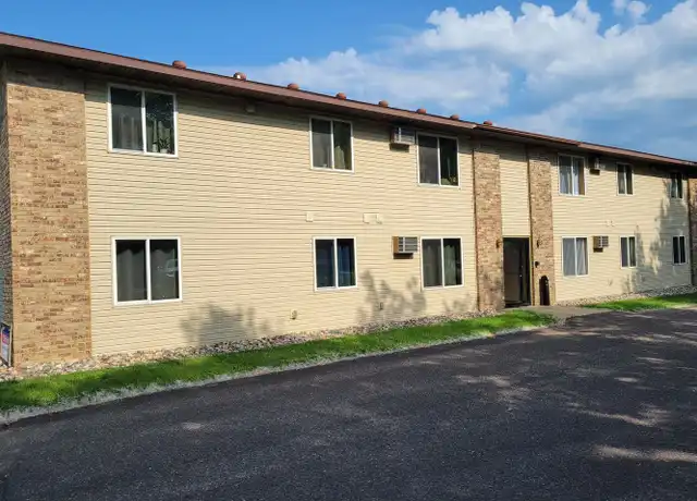 Property at 287 W Johnson St Apt 2, River Falls, WI, 54022, 3 beds, 1 bath, [object Object]