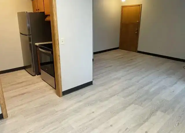 Property at 8801 W 35th St Unit 7, Minneapolis, MN, 55426, 1 bed, 1 bath, [object Object]