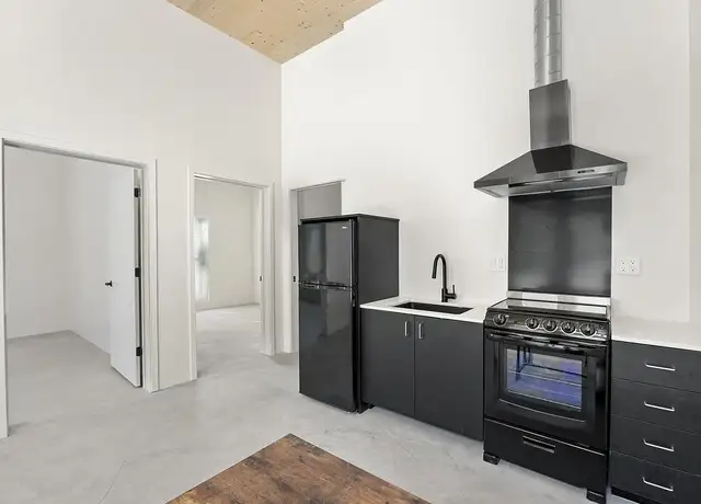 Photo of 1901 8th St, Sacramento, CA 95811