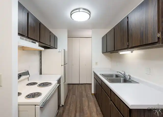 Property at 716 W Grand Ave Unit 311, Eau Claire, WI, 54703, 2 beds, 1.5 baths, [object Object]