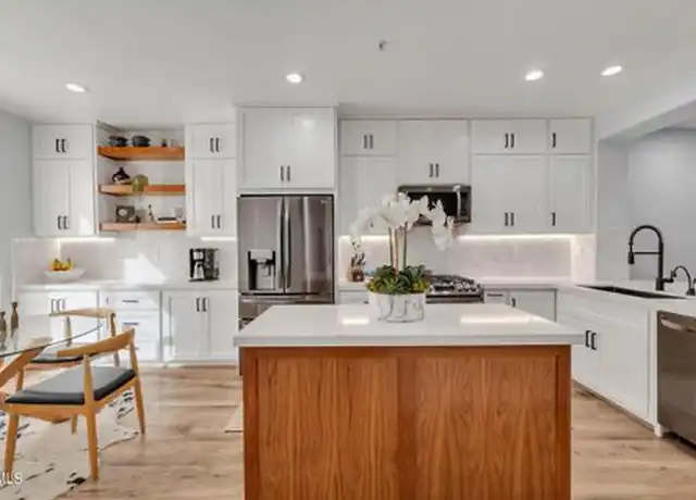 Property at 166 Beach Side Ct, Ventura, CA, 93001, 2 beds, 2.5 baths, [object Object]
