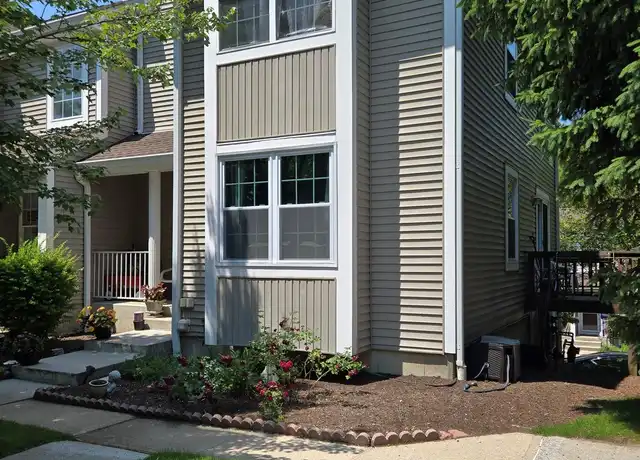 Property at 29 Stone Creek Ln, Briarcliff Manor, NY, 10510, 3 beds, 1.5 baths, [object Object]