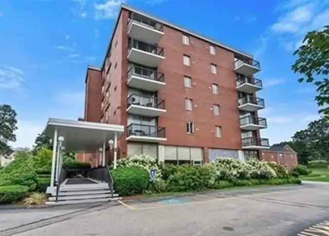 Property at 20 Hammond Pond Pkwy #504, Chestnut Hill, MA, 02467, 2 beds, 2 baths, [object Object]