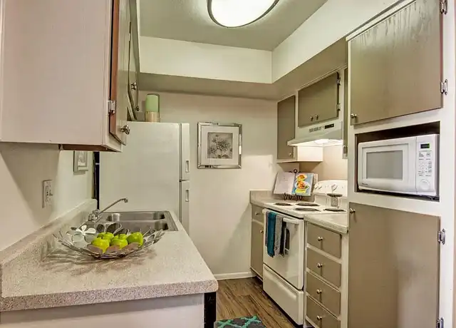 Property at Paradise Falls - 15434 N 32nd St, Phoenix, AZ, 85032, 1-2 bed, 1-2 bath, [object Object]