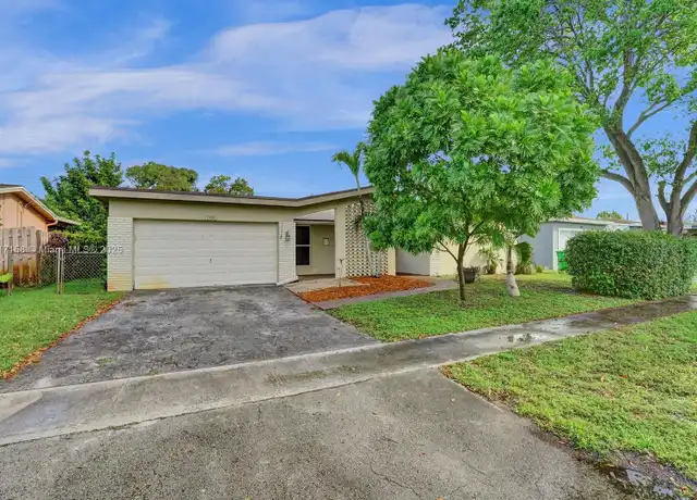 Property at 7231 NW 20th St, Sunrise, FL, 33313, 4 beds, 2 baths, [object Object]