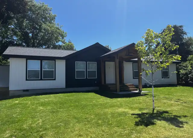 Property at 805 Rose St, Cove, OR, 97824, 3 beds, 2 baths, [object Object]