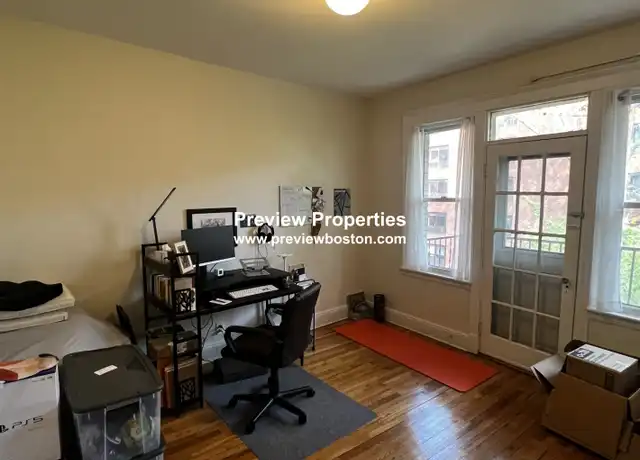 Property at 1626 Commonwealth Ave Unit 12P, Brighton, MA, 02135, 2 beds, 1 bath, [object Object]