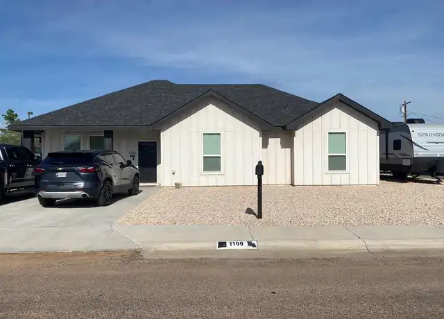 Property at 1100 NW 1st St, Andrews, TX, 79714, 3 beds, 2 baths, [object Object]