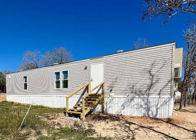 Property at 111 Thunderbird Dr, Smithville, TX, 78957, 3 beds, 1 bath, [object Object]