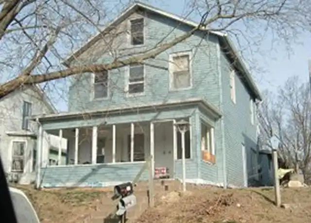 Property at 211 W 7th St, Muscatine, IA, 52761, 3 beds, 1 bath, [object Object]
