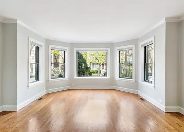 Property at 6417 N Glenwood Ave, Chicago, IL, 60626, 3 beds, 2 baths, [object Object]