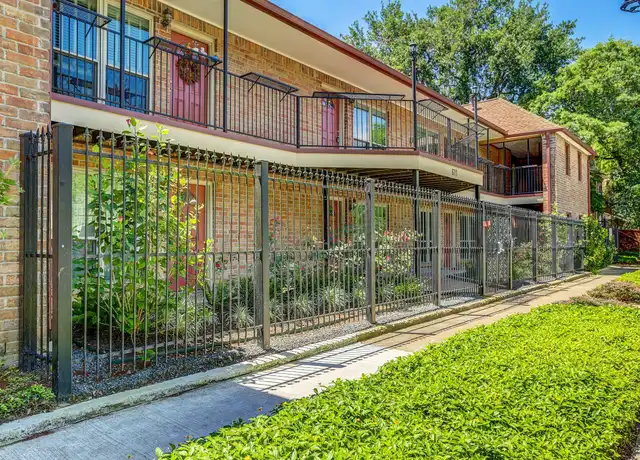 Property at 611 Hawthorne St Unit 05, Houston, TX, 77006, 1 bed, 1 bath, [object Object]