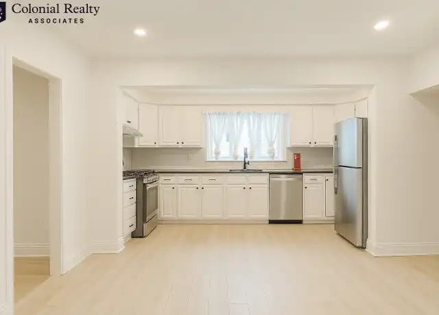 Property at 262 Nevada St Unit 2, Newton, MA, 02460, 4 beds, 1 bath, [object Object]