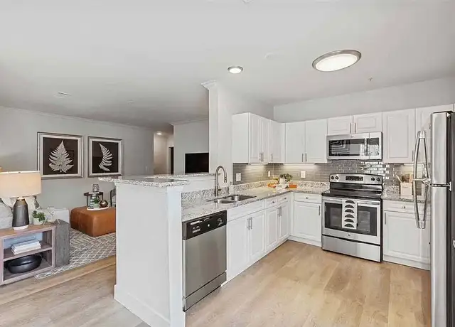 Photo of 190 Bridge St, Salem, MA 01970