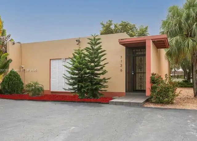 Property at 7126 Ballantrae Ct, Miami Lakes, FL, 33014, 3 beds, 2 baths, [object Object]